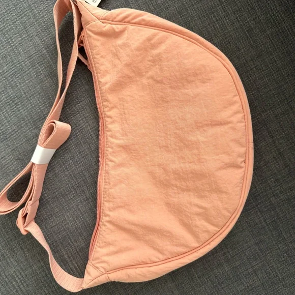 UNIQLO Mini Round Shoulder Bag, BNWT - Picture 5 of 8